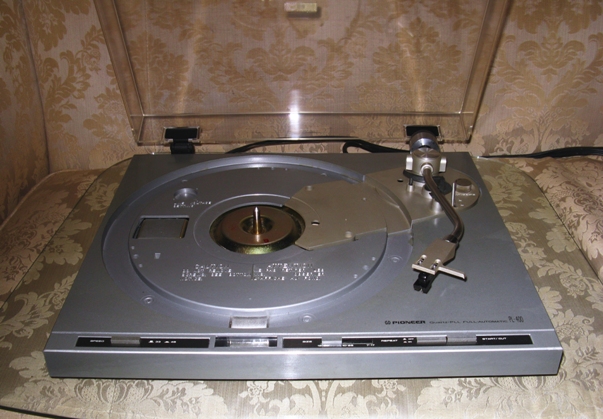 Deck Without Platter View